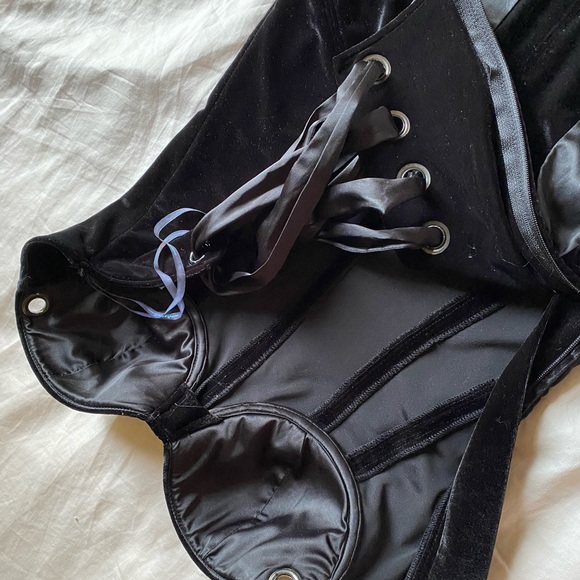 GUESS by Marciano evening sexy dress size 4 👗 - Picture 4 of 8